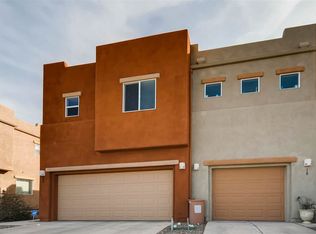 20 Carson Valley Way, Santa Fe, NM 87508