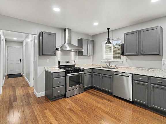 4th image of 1764 Sheick Rd