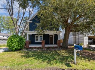 302 Neuse St, Oriental, NC 28571