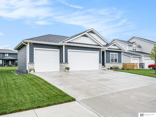 11535 S 191st St, Gretna, NE 68028