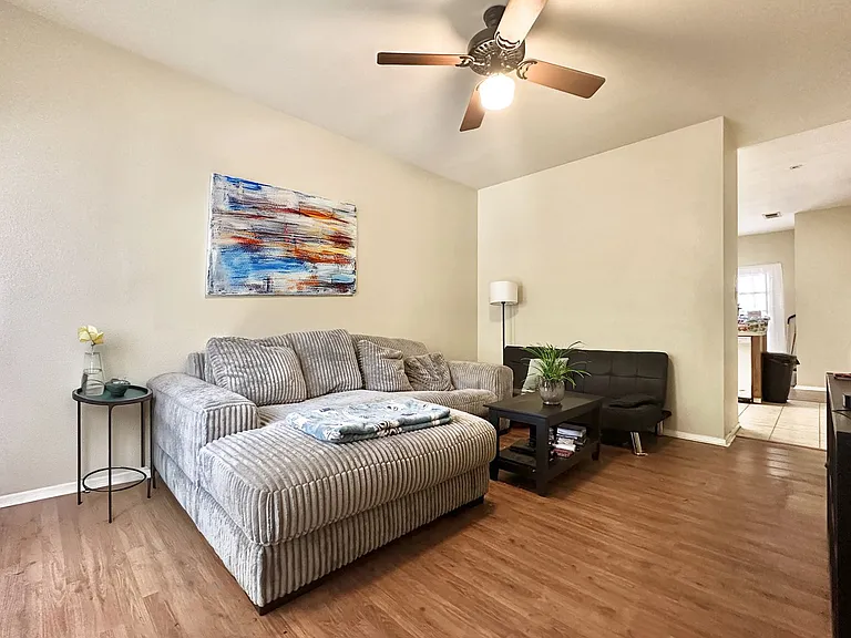 2801 Rio Grande St #102 — Photo 2