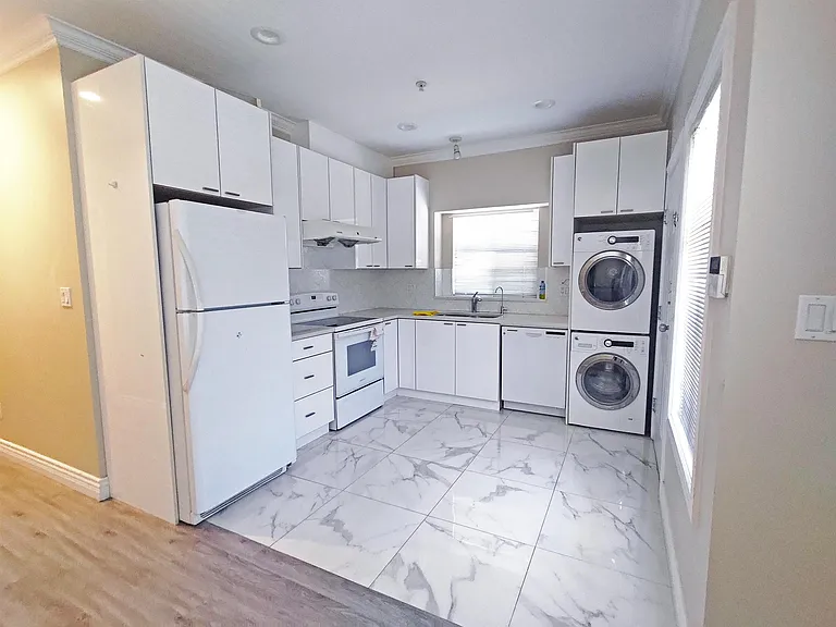 8006 Cartier St #MF — Photo 19