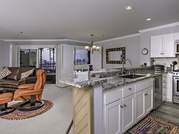 5th image of 400 N Pacific St Unit 206