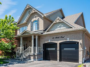 26 Marks Rd, Springwater, ON L9X 0S5