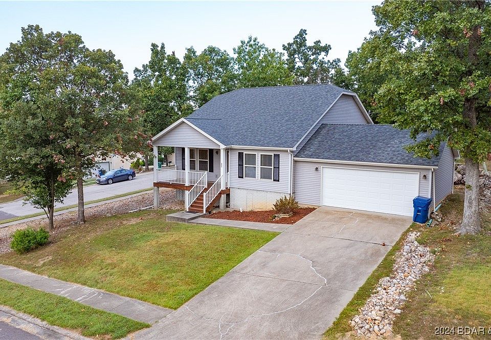 1st image of 295 Primrose Ln