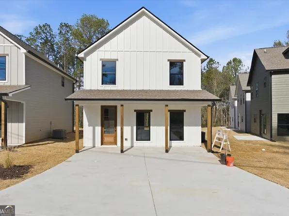 97 Carroll Cir, Carrollton, GA 30117