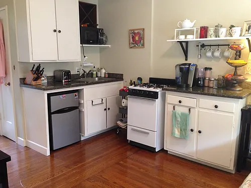 2465 Hilgard Ave #3 Photo 1