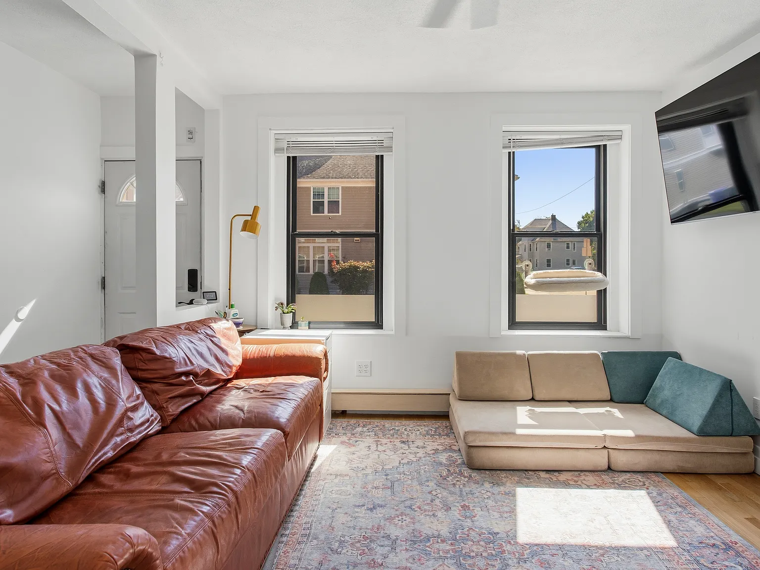 2 bed, 950 sqft, $2,500 — Photo 4