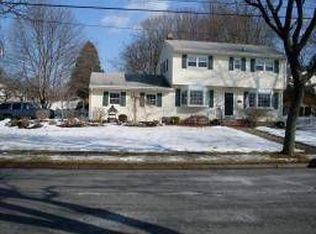 8 Raleigh Ln, Wayne, NJ 07470