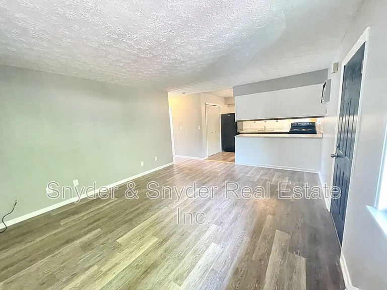 480 Massillon Rd #L — Photo 10