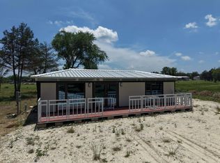 1316 E Titus St, Mexia, TX 76667