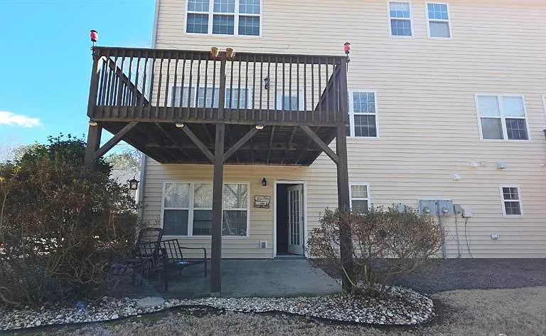 3595 Deep Cove Dr — Photo 18