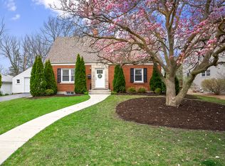 322 Gierz St, Downers Grove, IL 60515