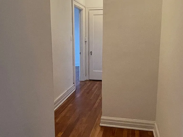 New King Edward Apartments — Photo 253