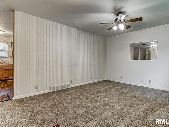 2nd image of 212 N 10th St