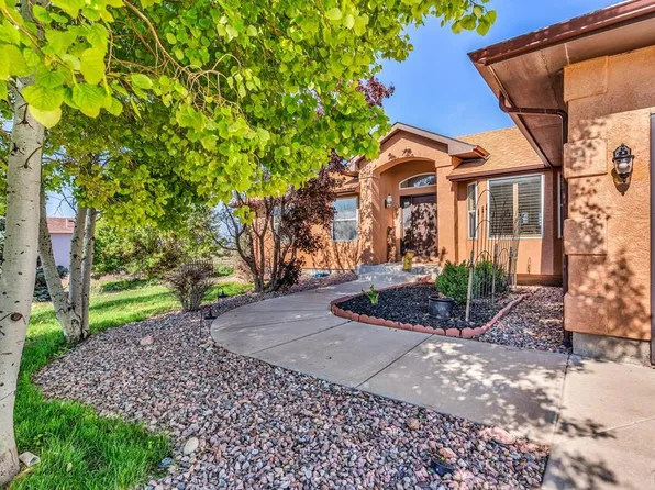1237 N Stratton Dr, Pueblo West, CO 81007