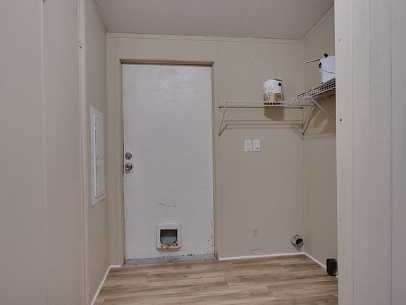 4th image of 2766 25w Hwy W