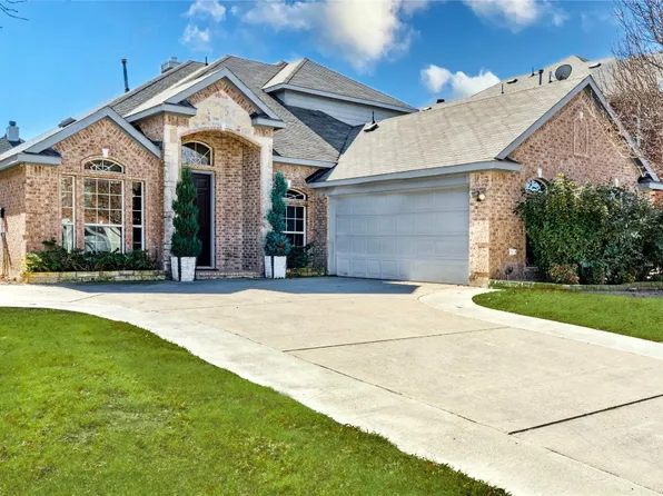 2739 Eastland Dr, Grand Prairie, TX 75052