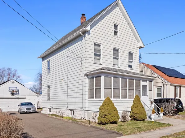 52 Dix Street, Hamden, CT 06514