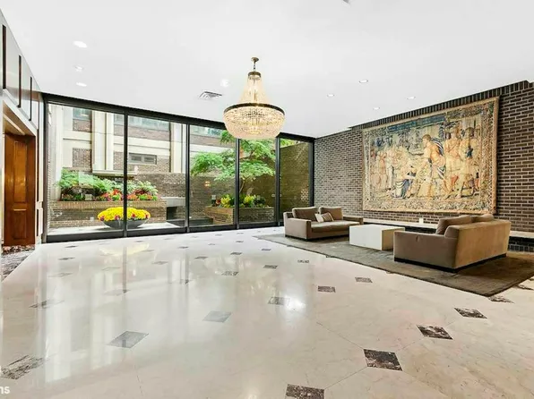 160 East 65th Street image 1 of 12
