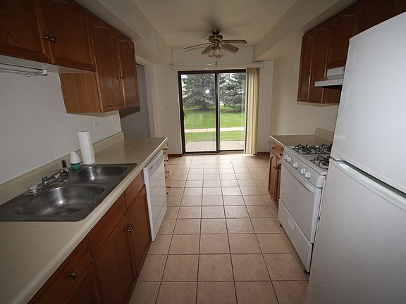 5th image of 1123 Greenwood Cir
