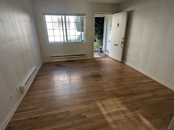 3rd image of 1308 SE 36th Ave #281