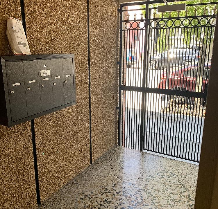 1st image of 556 5th Ave #4