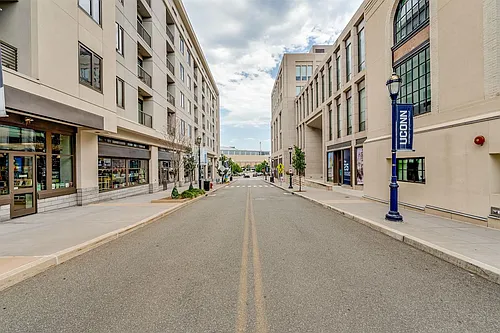 Front Street Lofts Photo 1