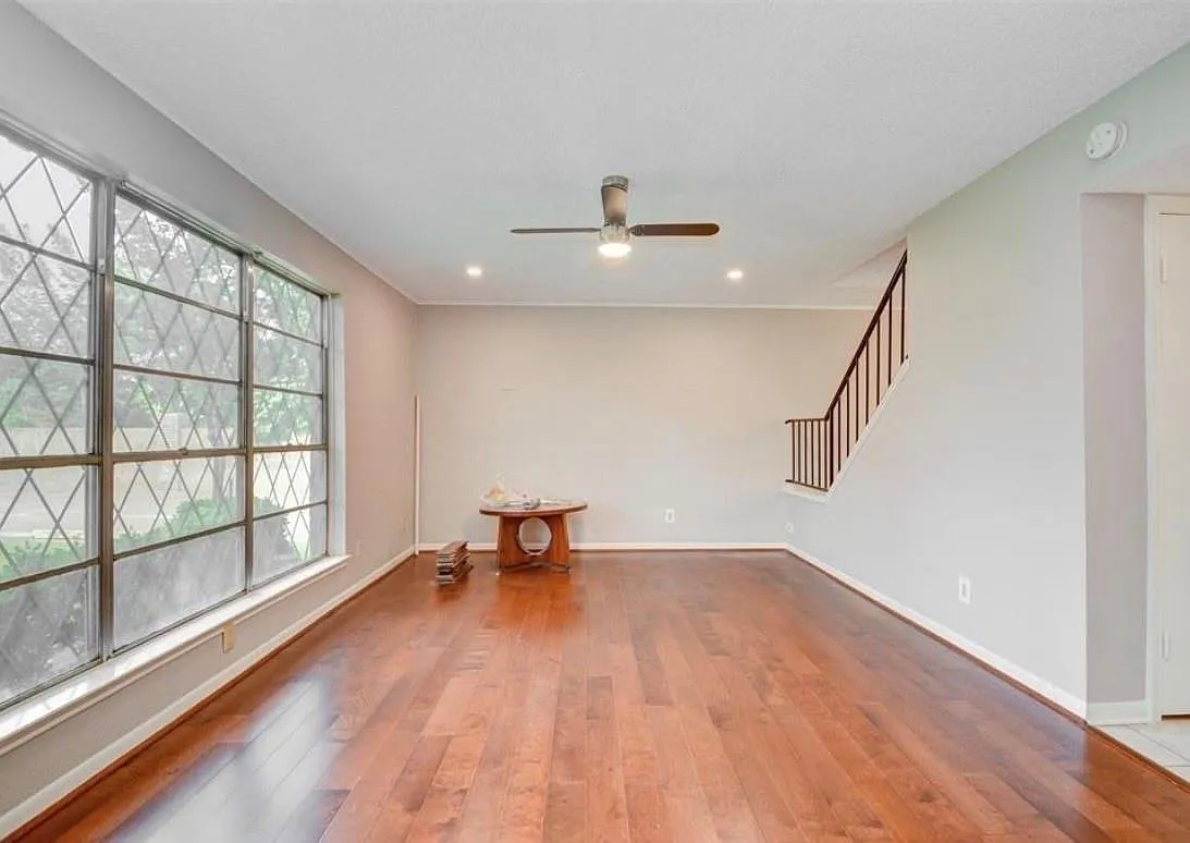 3 bed, 2.5 bath, 1846 sqft, $1,900 — Photo 3