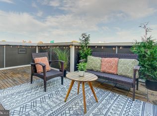 911 4th St SE, Washington, DC 20003