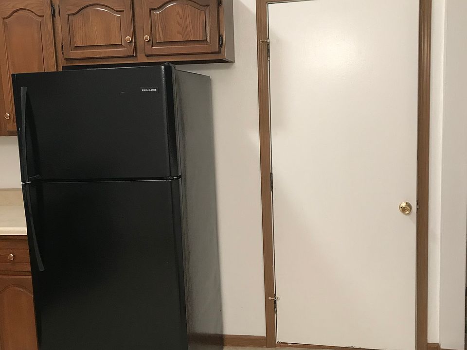 1st image of 3162 Yale Dr #3162