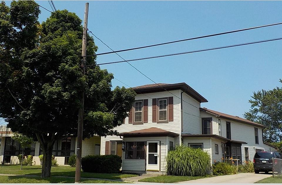 1st image of 54 E Main St