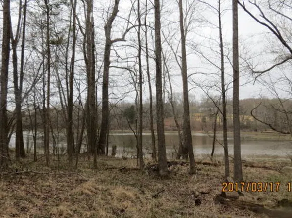 270 Tobaccoport Cir, Bumpus Mills, TN 37028