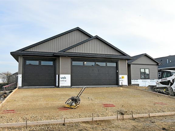2nd image of 1821 Cottage Ridge Dr