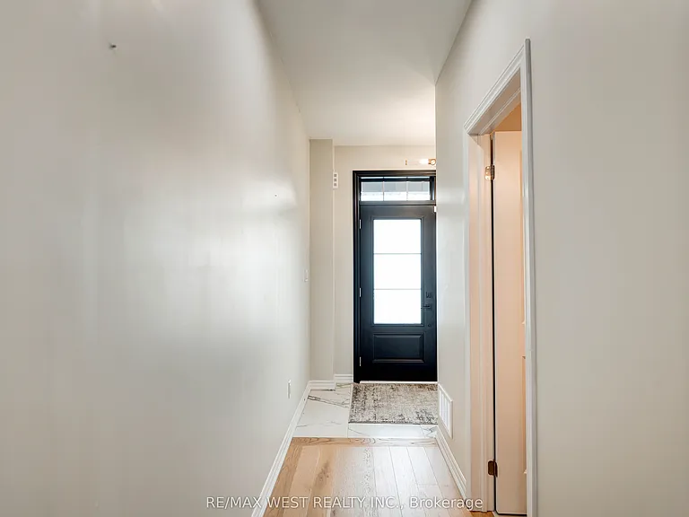 1525 Prentice Rd — Photo 5
