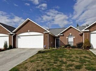 6913 Pemmbrooke Shire Ln, Knoxville, TN 37909
