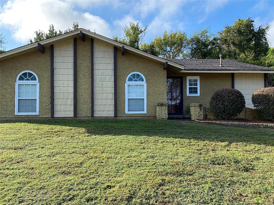 1st image of 5856 Darien Dr