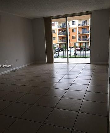 5th image of 9350 Fontainebleau Blvd APT 201