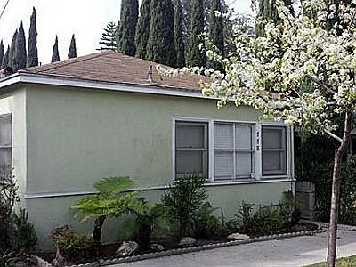 2nd image of 778 Loma Ave