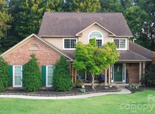 3267 Roberta Farms Ct SW, Concord, NC 28027