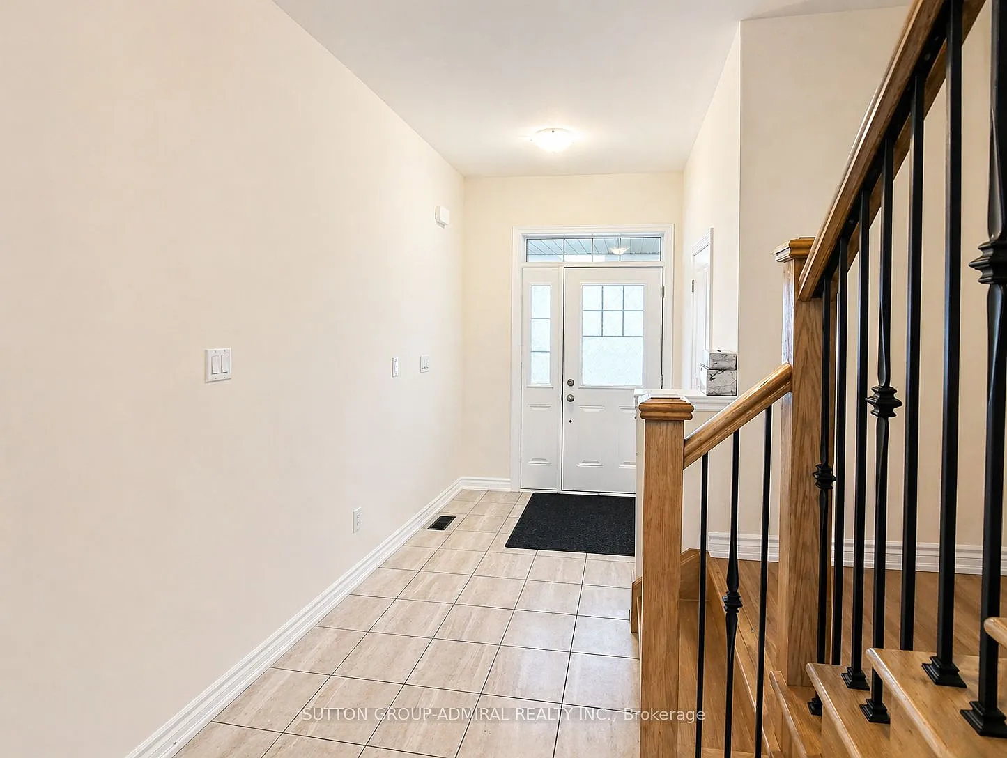 3 bed, $2,700 — Photo 2