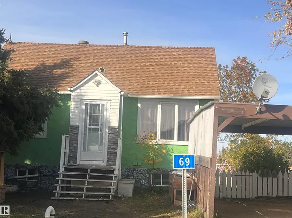 69 Railway Ave, Dewberry, AB T0B 1G0