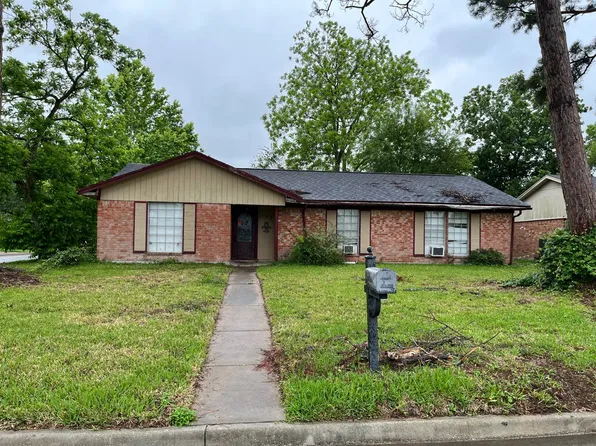 332 Windsor Sq, Alvin, TX 77511