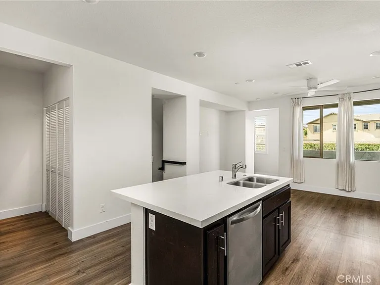 123 E Knox Dr — Photo 25