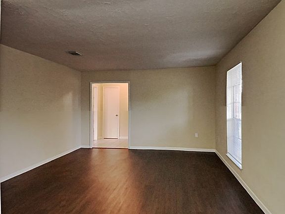 5th image of 9407 Vickijohn Dr