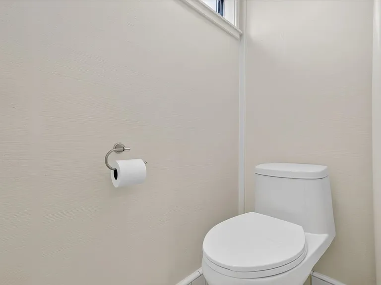1252 Glenneyre St — Photo 29
