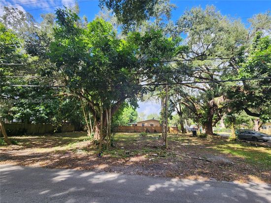 16330 NE 5th Ave, Miami, FL 33162