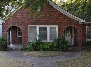 831 N Montclair Ave, Dallas, TX 75208