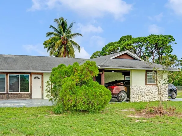 2425 Mohawk Avenue, Fort Pierce, FL 34946