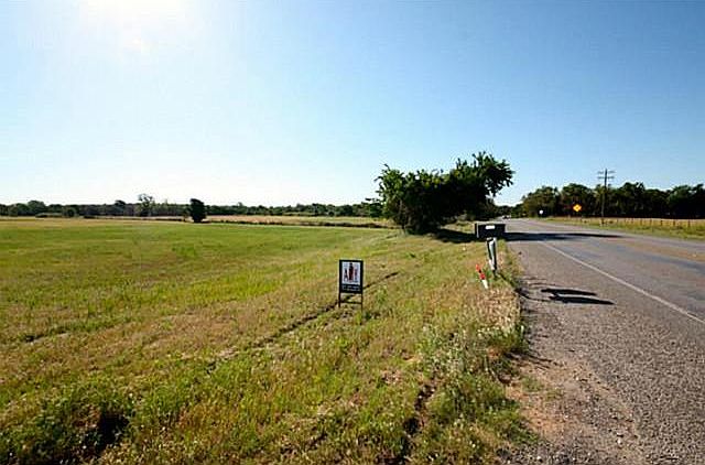 2nd image of 1501 Fm Road 1189